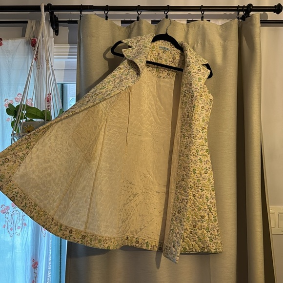 1960s Vintage Raymodes Floral, Quilted Robe House Coat Dress - so cute! - Picture 7 of 8